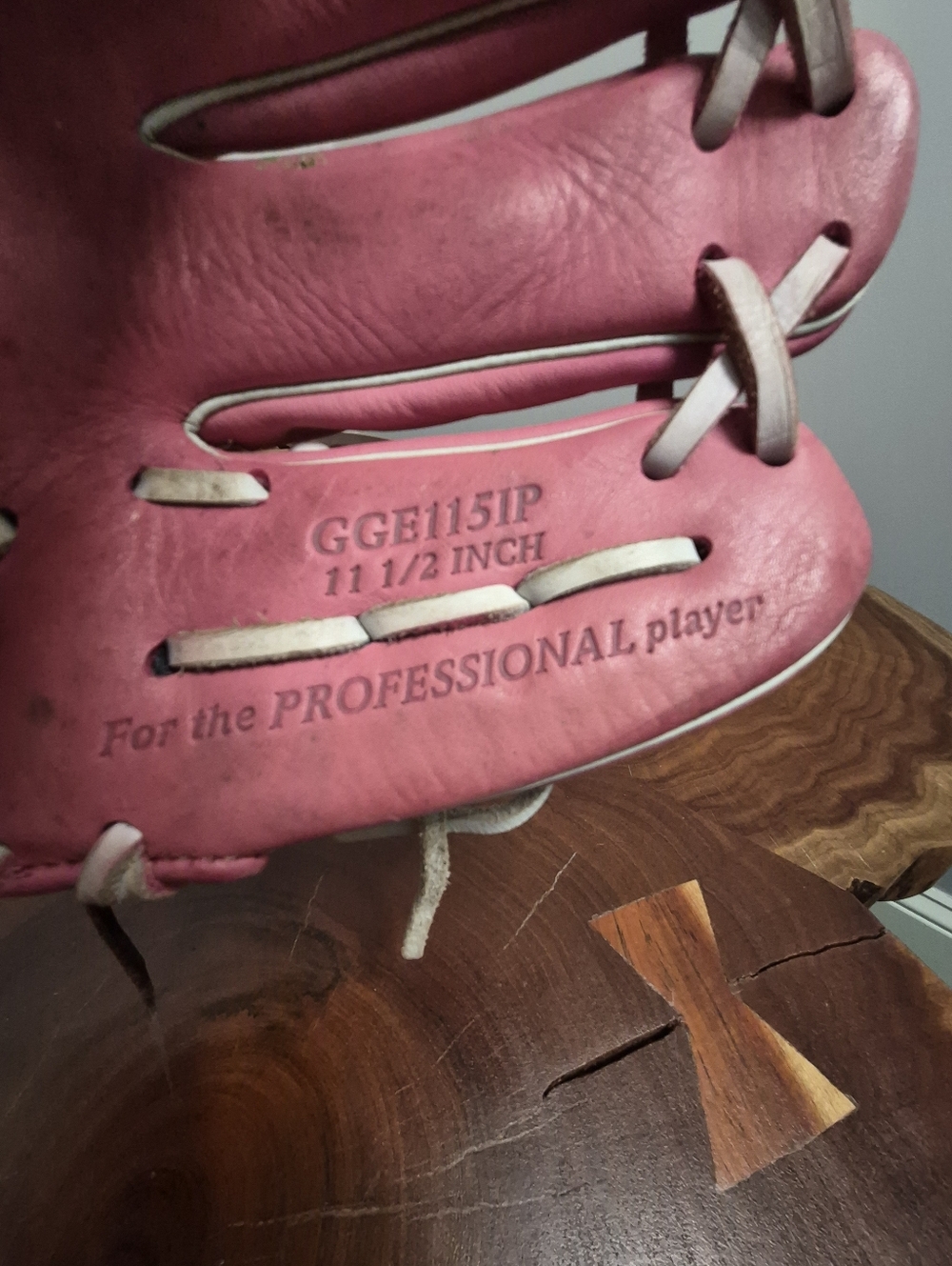 Rawlings Gold Glove GG Elite 11.5 Inch Baseball Glove Pink - Picture 12 of 13